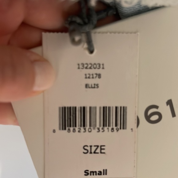 DL1961 Ellis Denim Romper - Picture 3 of 3